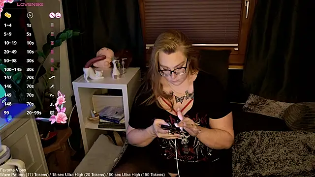 Big Beautiful MILF online show from 01/11/26, 03:50