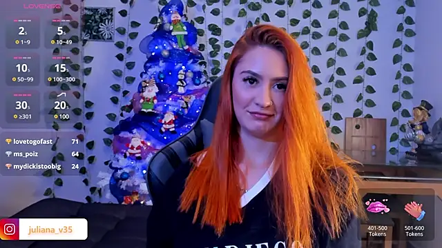 Snapshot of Amypond__ chatting on 12/17/24, 10:32 Amypond   online show from 12/17/24, 10:32