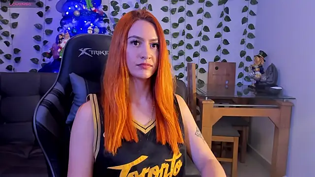 Snapshot of Amypond__ chatting on 12/18/24, 03:04 Amypond   online show from 12/18/24, 03:04