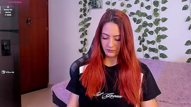 Snapshot of Amypond__ chatting on 03/03/25, 02:26 Amypond   online show from 03/03/25, 02:26