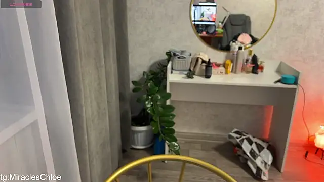 Snapshot of ChloeMillerMeow chatting on 04/14/26, 03:51 ChloeMillerMeow online show from 04/14/26, 03:51