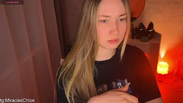 Snapshot of ChloeMillerMeow chatting on 04/15/26, 07:21 ChloeMillerMeow online show from 04/15/26, 07:21