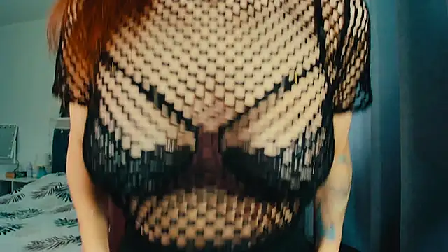 AlysaNightmoon online show from 11/17/25, 04:51