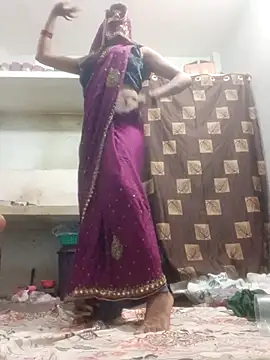 Snapshot of UrvashiRani chatting on 04/30/26, 08:26 UrvashiRani online show from 04/30/26, 08:26