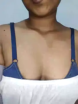 Snapshot of ASHUGIRL_JAY chatting on 02/08/25, 12:28 ASHUGIRL JAY online show from 02/08/25, 12:28