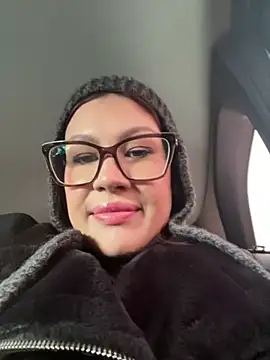 RinaCat online show from 01/28/25, 05:22