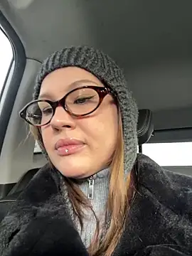 RinaCat online show from 11/14/25, 05:39