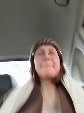 Snapshot of RinaCat chatting on 03/28/26, 05:29 RinaCat online show from 03/28/26, 05:29