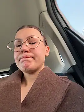 Snapshot of RinaCat chatting on 04/03/26, 05:27 RinaCat online show from 04/03/26, 05:27