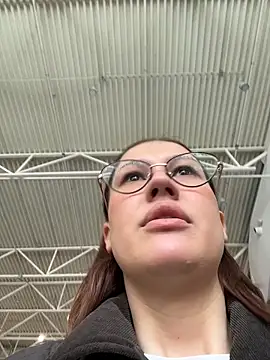 Snapshot of RinaCat chatting on 04/11/26, 07:45 RinaCat online show from 04/11/26, 07:45