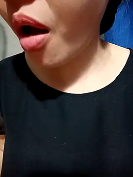 Hana love20 online show from 10/28/25, 05:11