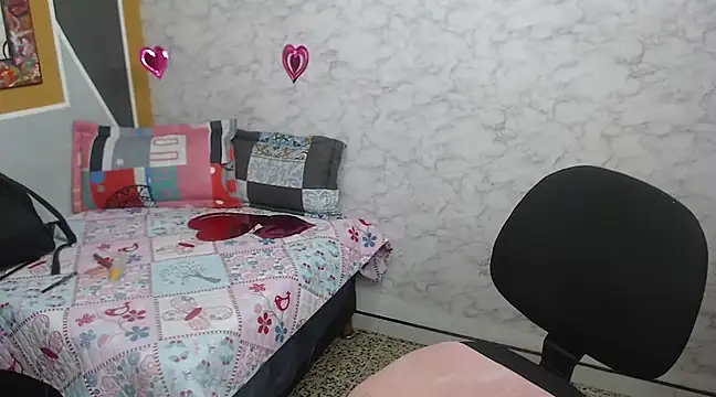 Snapshot of Georgina_Copper chatting on 02/11/25, 01:41 Georgina Copper online show from 02/11/25, 01:41