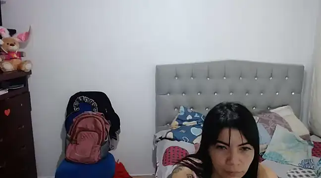 Snapshot of Georgina_Copper chatting on 02/15/25, 02:15 Georgina Copper online show from 02/15/25, 02:15