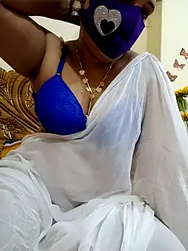 Snapshot of Ameera19 chatting on 02/16/25, 01:03 Ameera19 online show from 02/16/25, 01:03