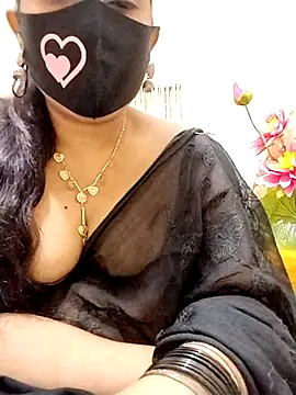 Snapshot of Ameera19 chatting on 02/17/25, 07:53 Ameera19 online show from 02/17/25, 07:53