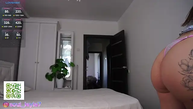 Sola LI online show from 05/26/26, 03:57