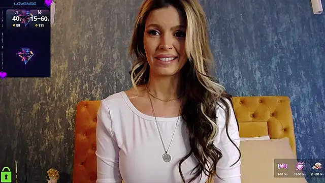 EvaDiamondXX online show from 03/22/25, 01:30