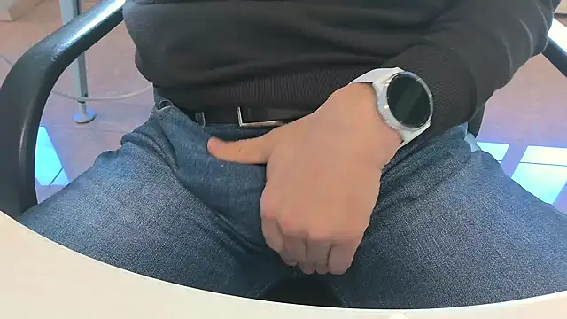 alessandroman2114 online show from 03/30/26, 10:05