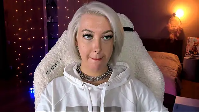 tykioty Miley online show from 01/26/25, 02:41