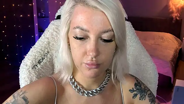 tykioty Miley online show from 11/21/25, 01:32