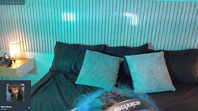 Eli666uwu online show from 12/19/25, 12:12