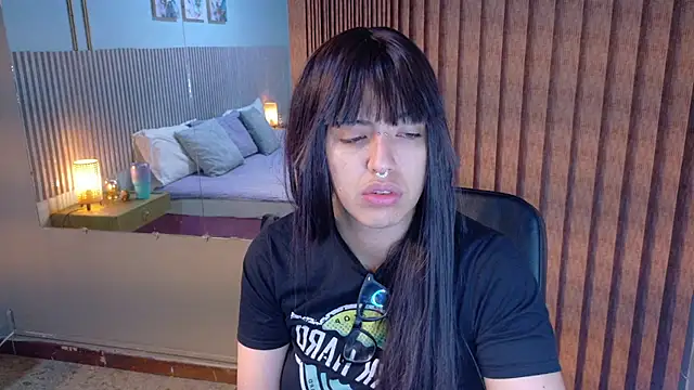 Snapshot of Eli666uwu chatting on 03/17/26, 10:51 Eli666uwu online show from 03/17/26, 10:51