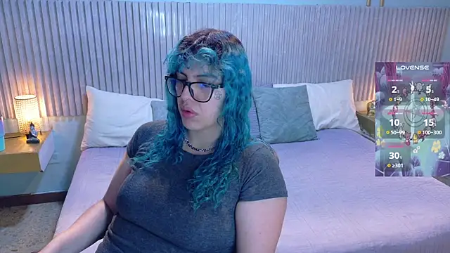 Snapshot of Eli666uwu chatting on 04/01/26, 10:27 Eli666uwu online show from 04/01/26, 10:27