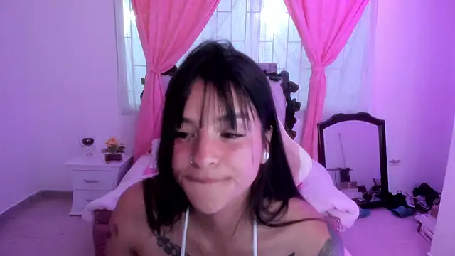 Snapshot of keiilaa chatting on 06/03/26, 08:14 keiilaa online show from 06/03/26, 08:14