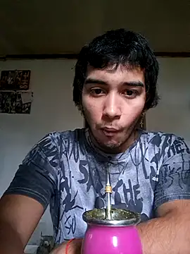 Snapshot of X_xtomas_x chatting on 04/15/26, 03:08 X xtomas x online show from 04/15/26, 03:08