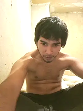 Snapshot of X_xtomas_x chatting on 05/11/26, 01:11 X xtomas x online show from 05/11/26, 01:11