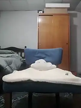 Snapshot of nicedick_bro chatting on 10/13/25, 04:56 nicedick bro online show from 10/13/25, 04:56