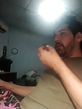 Snapshot of nicedick_bro chatting on 10/17/25, 01:20 nicedick bro online show from 10/17/25, 01:20