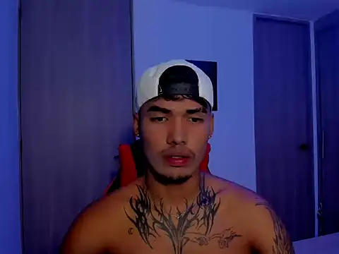 thomas latin boy online show from 09/14/25, 06:40
