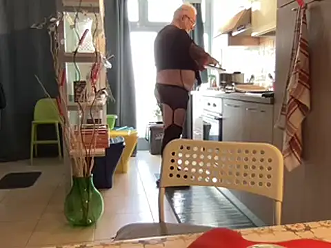 EroticVenetian online show from 03/05/25, 10:00