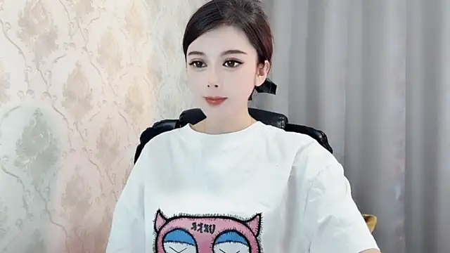 Snapshot of VIWVI chatting on 01/14/25, 05:51 VIWVI online show from 01/14/25, 05:51