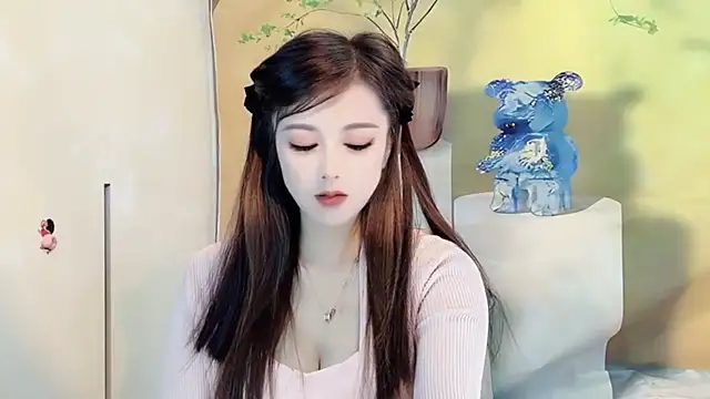 Snapshot of VIWVI chatting on 03/10/25, 02:39 VIWVI online show from 03/10/25, 02:39