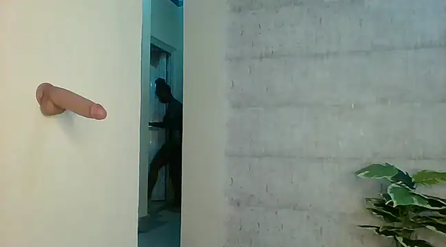 Snapshot of bigassbabe_001 chatting on 12/13/24, 05:21 bigassbabe 001 online show from 12/13/24, 05:21