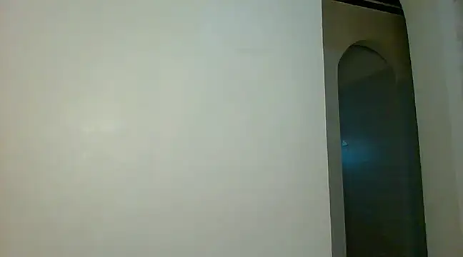 Snapshot of bigassbabe_001 chatting on 12/18/24, 03:15 bigassbabe 001 online show from 12/18/24, 03:15