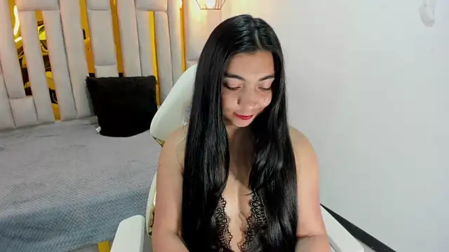 Karla hernandez  online show from 01/24/25, 11:26