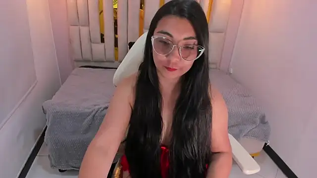 Karla hernandez  online show from 02/14/25, 05:03