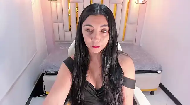 Karla hernandez  online show from 03/10/25, 10:59