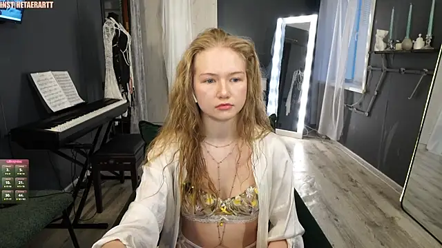 Alexandra Demore online show from 05/30/26, 07:44