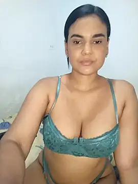 Snapshot of AntonellaShot chatting on 09/16/25, 06:36 AntonellaShot online show from 09/16/25, 06:36