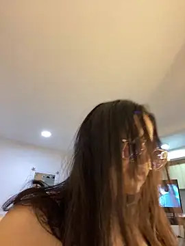 montmariana online show from 12/27/24, 06:35