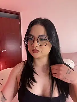 Snapshot of montmariana chatting on 03/25/26, 11:16 montmariana online show from 03/25/26, 11:16