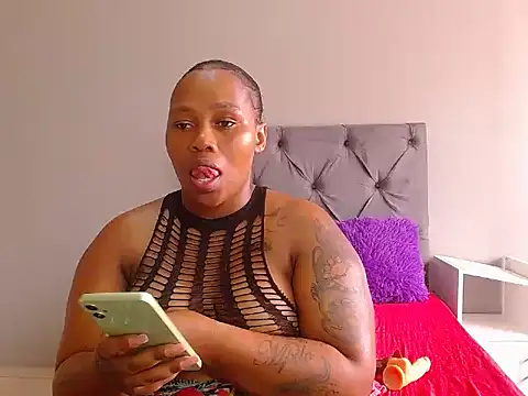 curvycloe1 online show from 02/10/25, 10:09