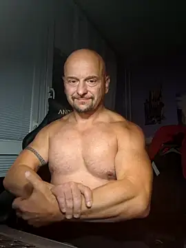 Snapshot of Sports-beast chatting on 09/23/25, 08:01 Sports-beast online show from 09/23/25, 08:01