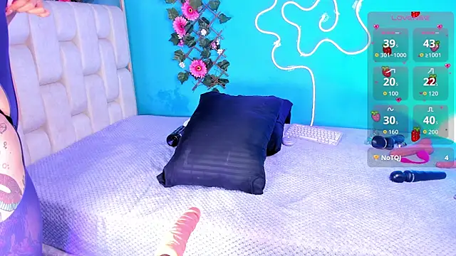 Im foxy01 online show from 11/11/25, 03:28