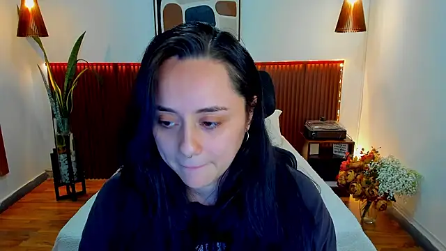 Snapshot of KatherineBond chatting on 01/16/26, 08:35 KatherineBond online show from 01/16/26, 08:35