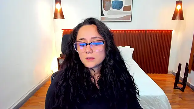 Snapshot of KatherineBond chatting on 02/03/26, 02:53 KatherineBond online show from 02/03/26, 02:53